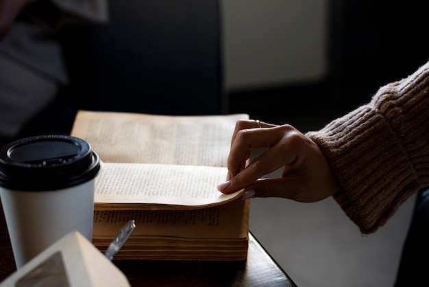 哪些养生知识适合在秋季发给顾客？